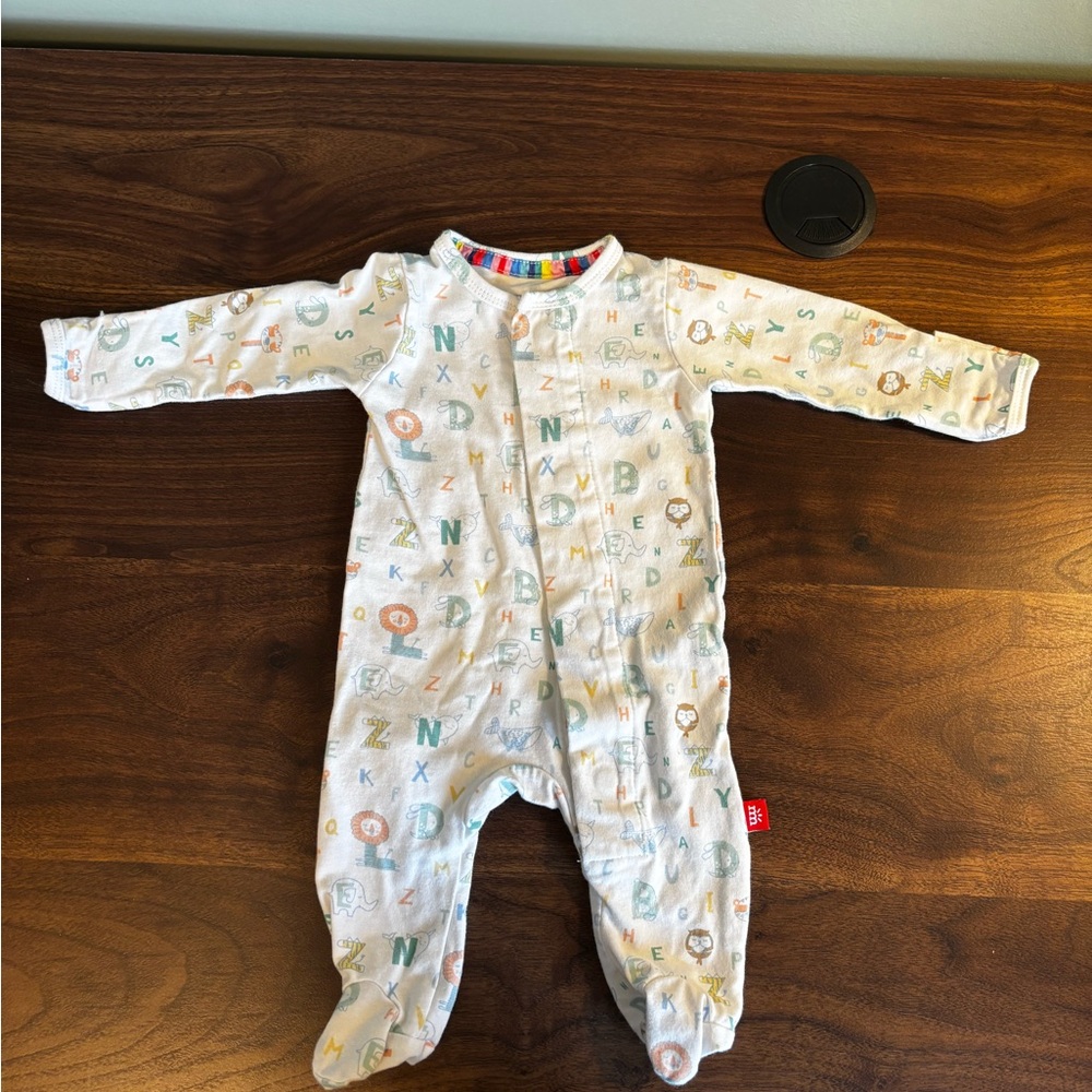 Magnetic Me Alphabet Animals “CloudStretch” Footie